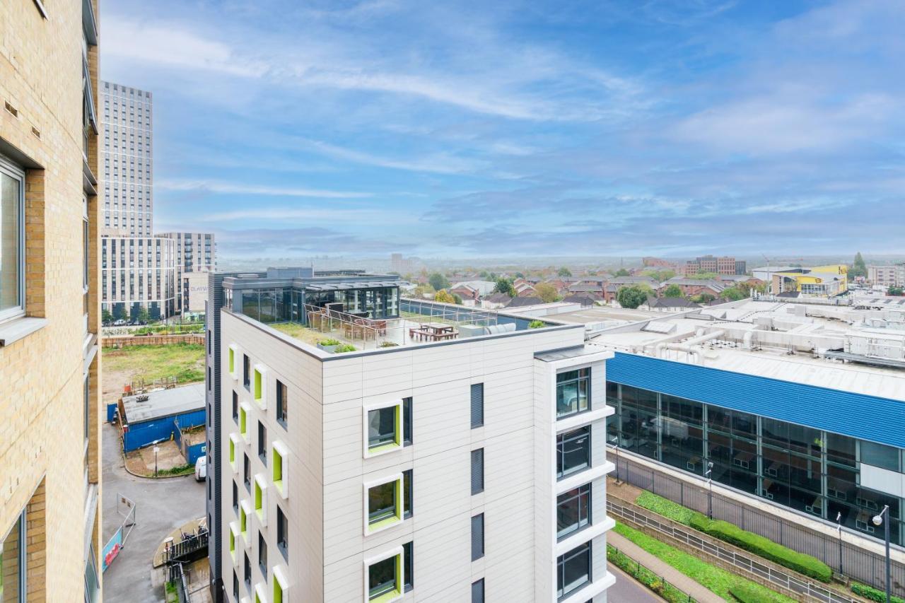 Cosy Flat Right Opp Tube Station Apartment London Ngoại thất bức ảnh
